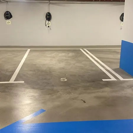 Apartment Picturesque Beachfront