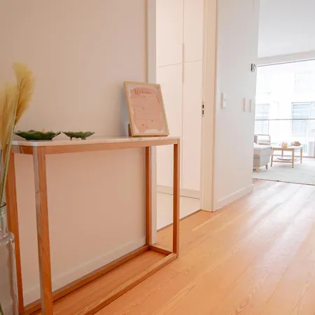 Apartment Picturesque Beachfront Armacao de Pera